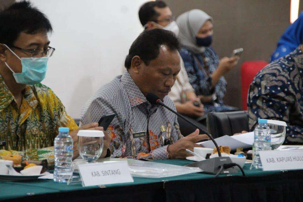 Sekda Kapuas Hulu Drs.Mohd.Zaini.,M.M. Hadiri Rapat UmumRUPS-LB dan RUPS PT.Jamkrida Kalbar