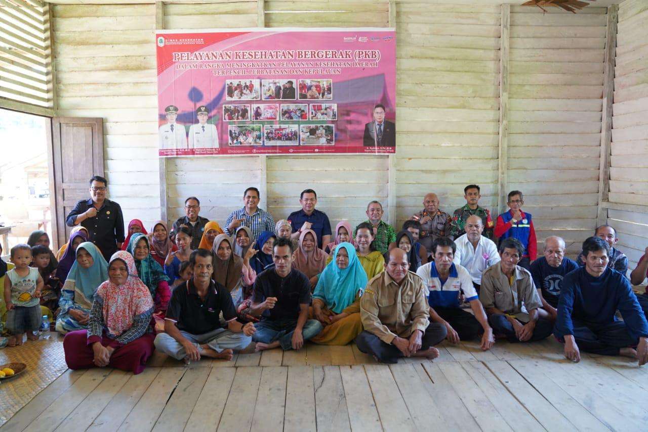 Bupati Kapuas Hulu, Fransiskus Diaan melaksanakan kunjungan kerja di Dusun Tanjung Harapan, Desa Mubung